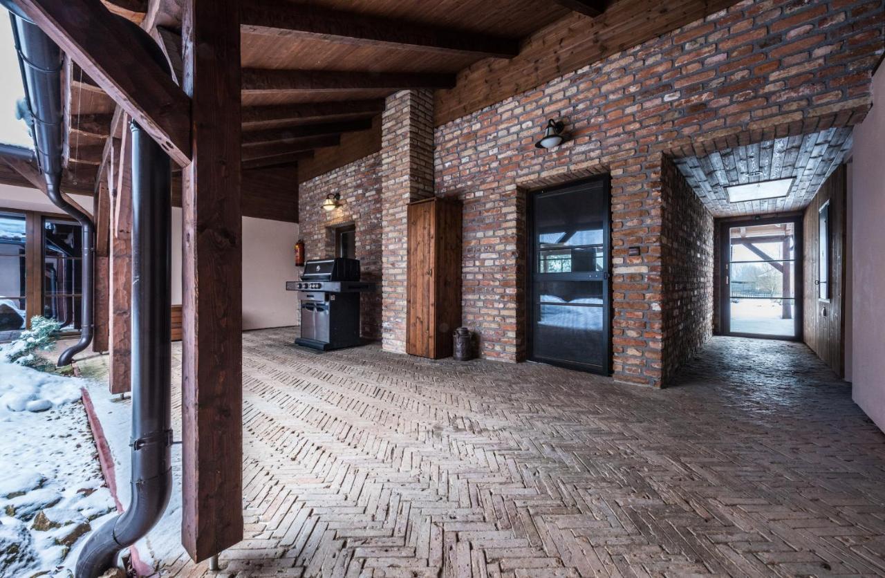 Penzion U Lisky Jarosov nad Nezarkou Exterior foto